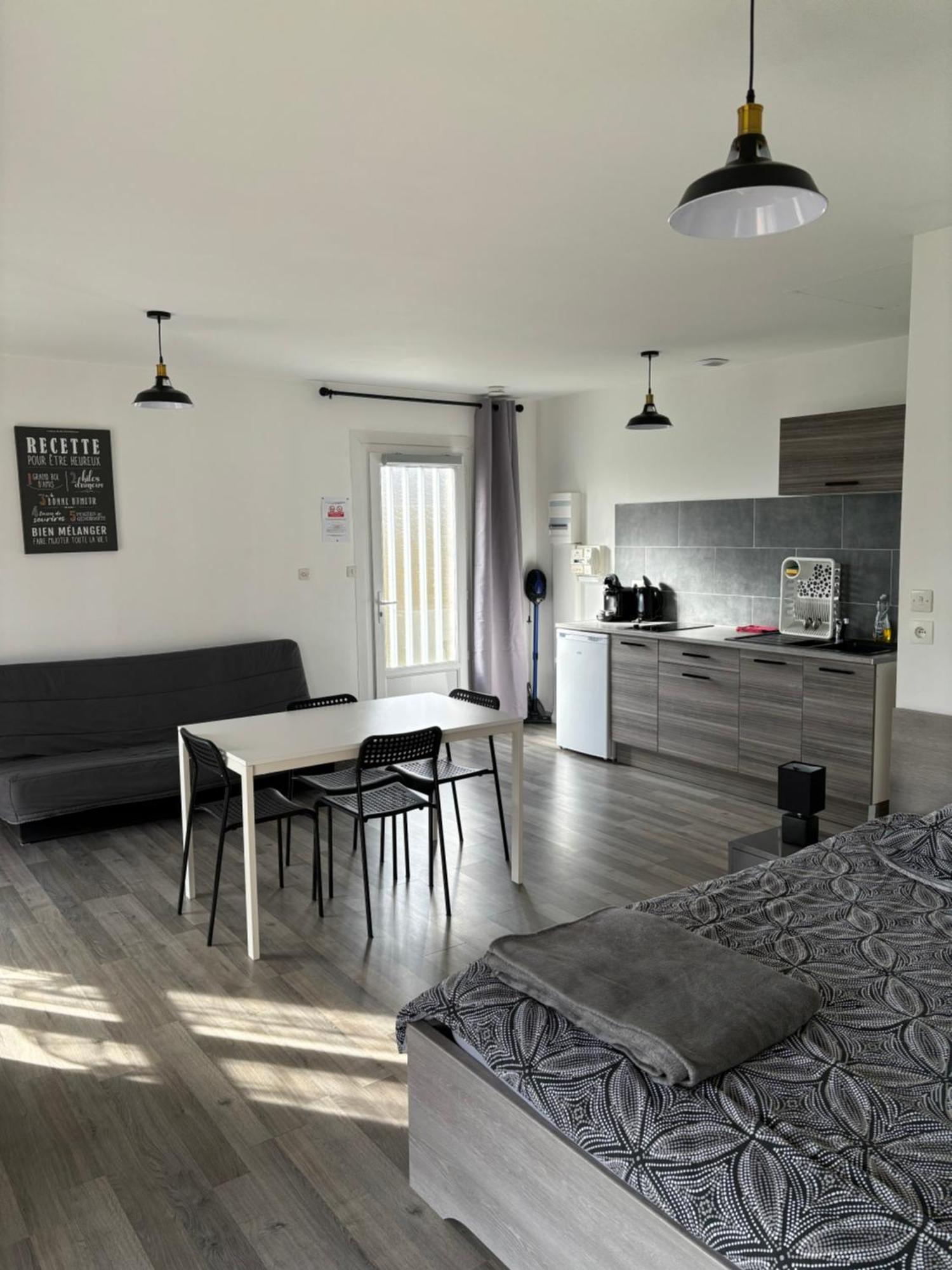 Studio Albert Avec Terrasse A Proximite De 梅斯 外观 照片